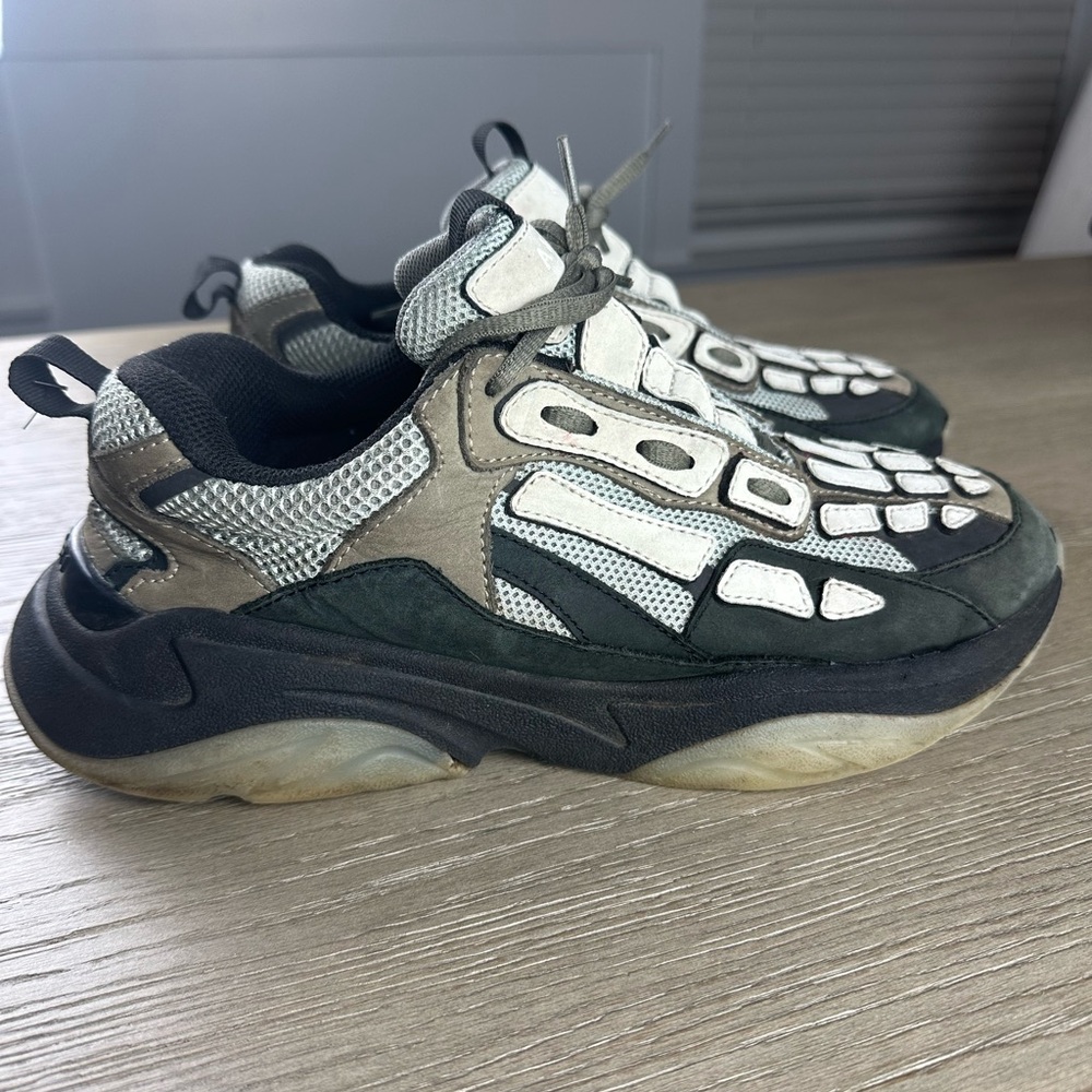 Amiri Bone Runner 'Shoe Black Grey' size 7.